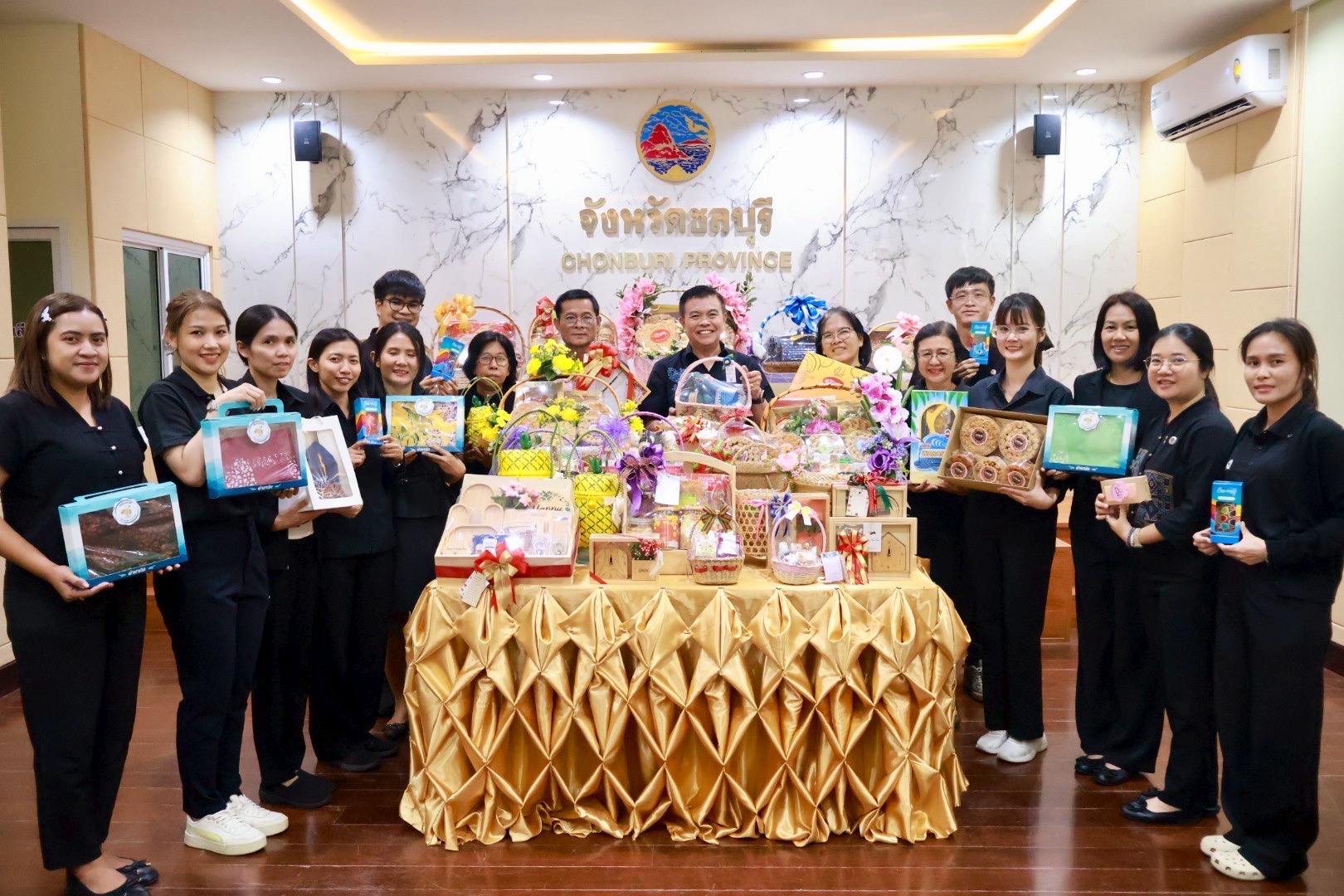 ✨ พช.ชลบุรี ชูของขวัญปีใหม่ OTOP ดันตลาดผู้ประกอบการท้องถิ่นสู่เทศกาล 2569 ✨🎄